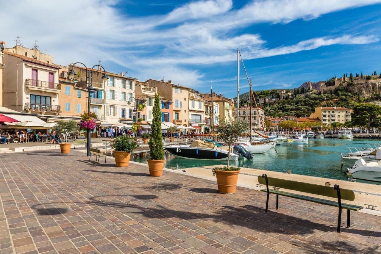 Hotel Mirabeau - Chambre Meublée Cassis Exterior foto